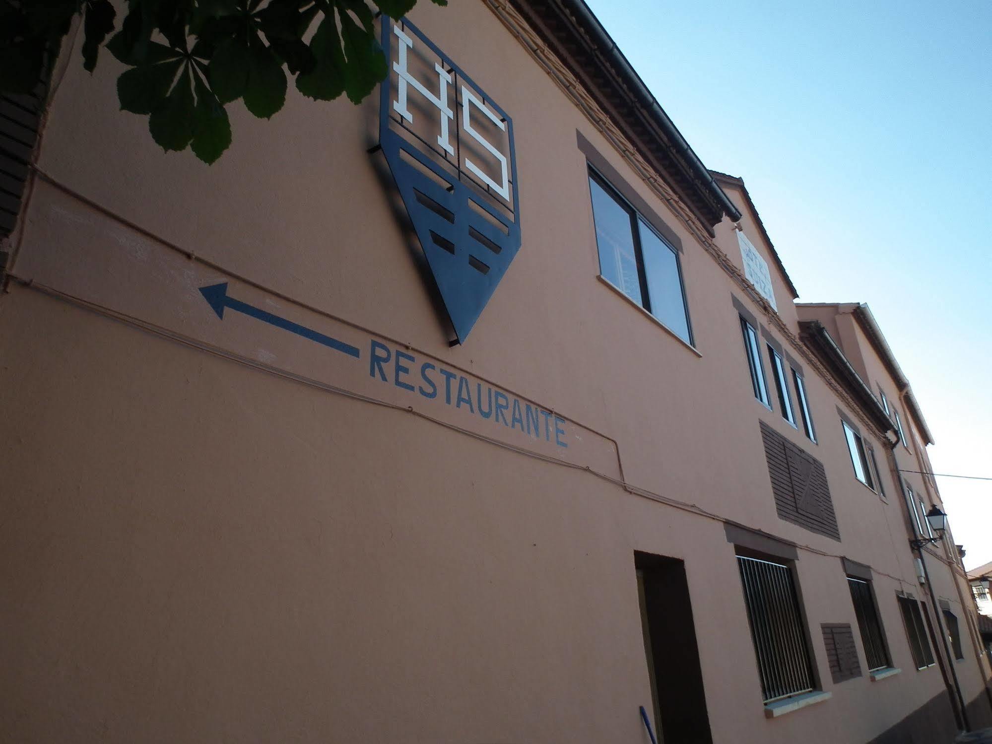 Hotel Suiza Bronchales Exterior foto